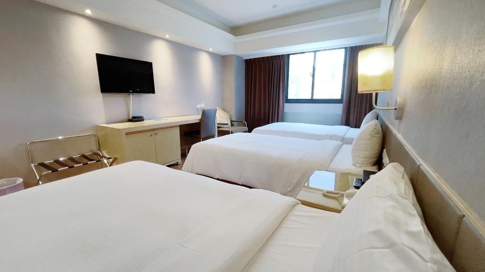 Delton Hotel Kaohsiung Buitenkant foto
