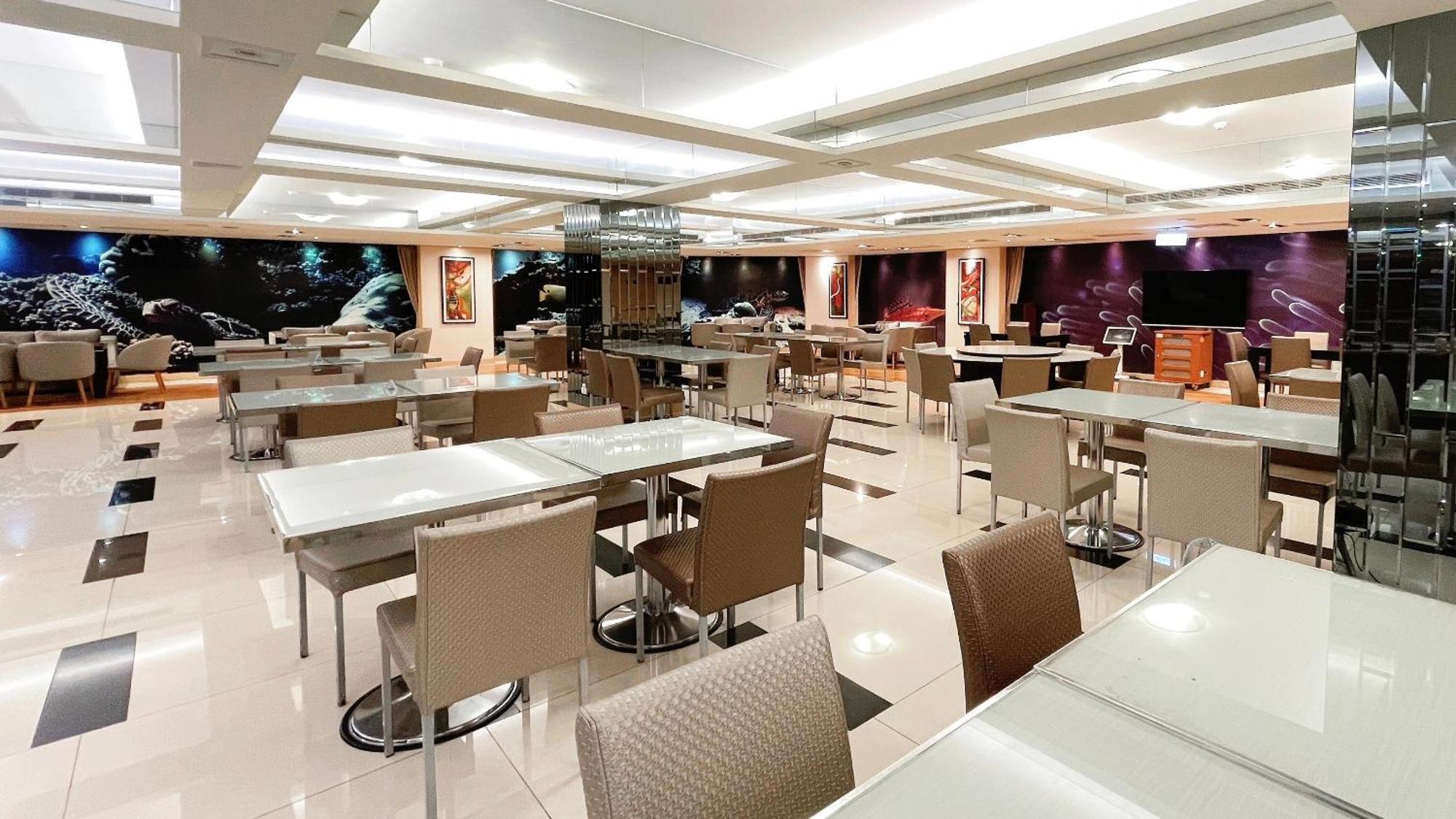 Delton Hotel Kaohsiung Buitenkant foto