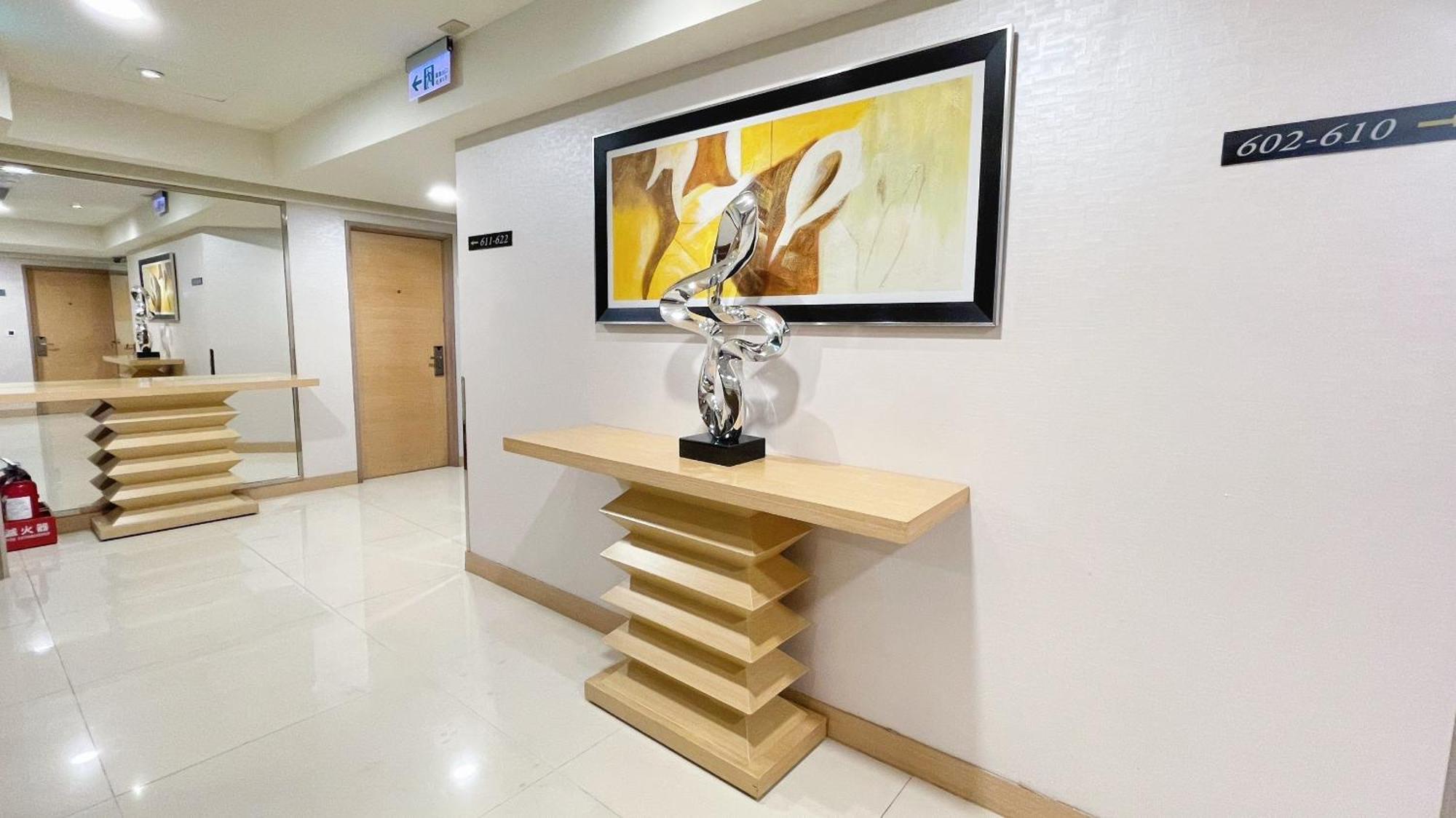 Delton Hotel Kaohsiung Buitenkant foto