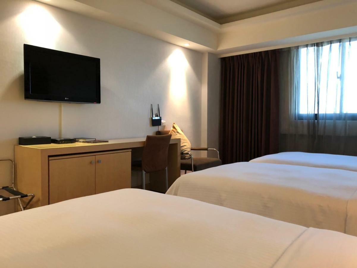 Delton Hotel Kaohsiung Buitenkant foto